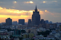 Жара вернулась в Москву на сутки Жара вернулась в Москву на сутки